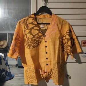 KEALOPIKO WAHINE TIE ALOHA SHIRT - SIZE XS - PUPU ALA PRINT - ORANGE